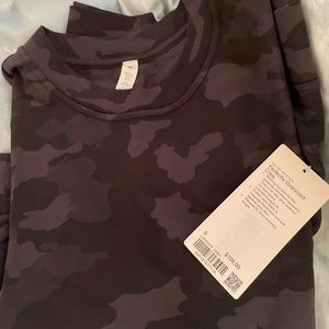 Lululemon perfectly oversized crew 6